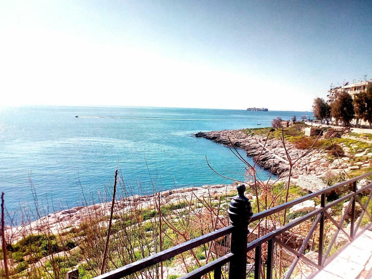 Φωτεινό Διαμέρισμα Πειραιας Piraeus Exterior photo
